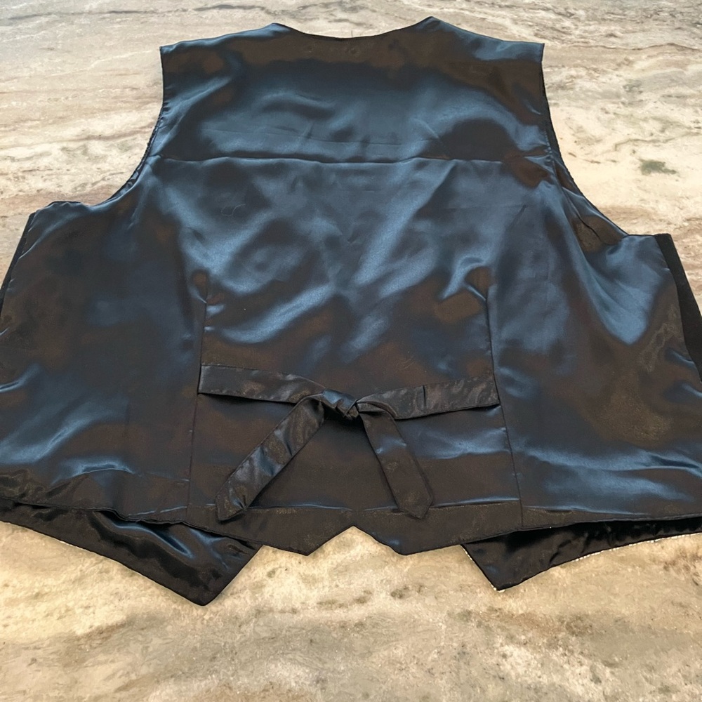 MODI racing themed Black Vest with Embroidery size XL - Picture 3 of 3